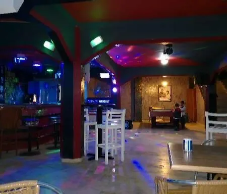 Roadhouse Boutik * グムベット
