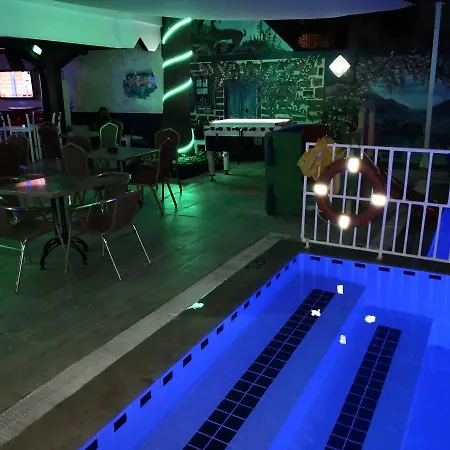 Aparthotel Roadhouse Boutik *